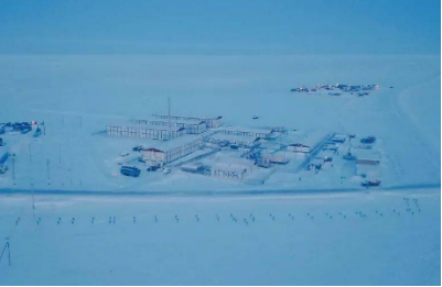 起重滑車助力北極LNG2項(xiàng)目甲板模塊吊裝作業(yè)