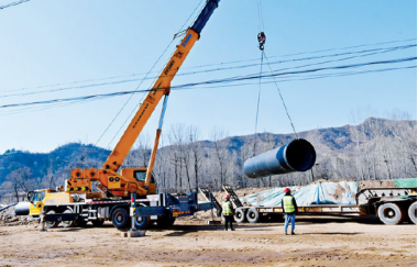 陽泉龍華口調(diào)水工程吊裝使用起重滑車