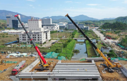 龍?zhí)堕L江大橋建設(shè)使用起重滑車