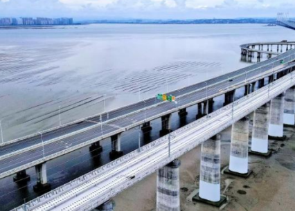 貴州金烽烏江大橋建設(shè)使用起重滑車