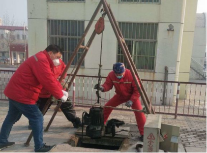 地窖吊裝重物使用起重滑車