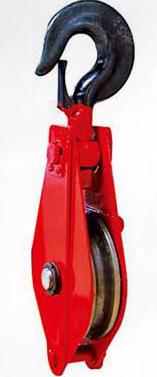 漁民手中的成華起重滑車